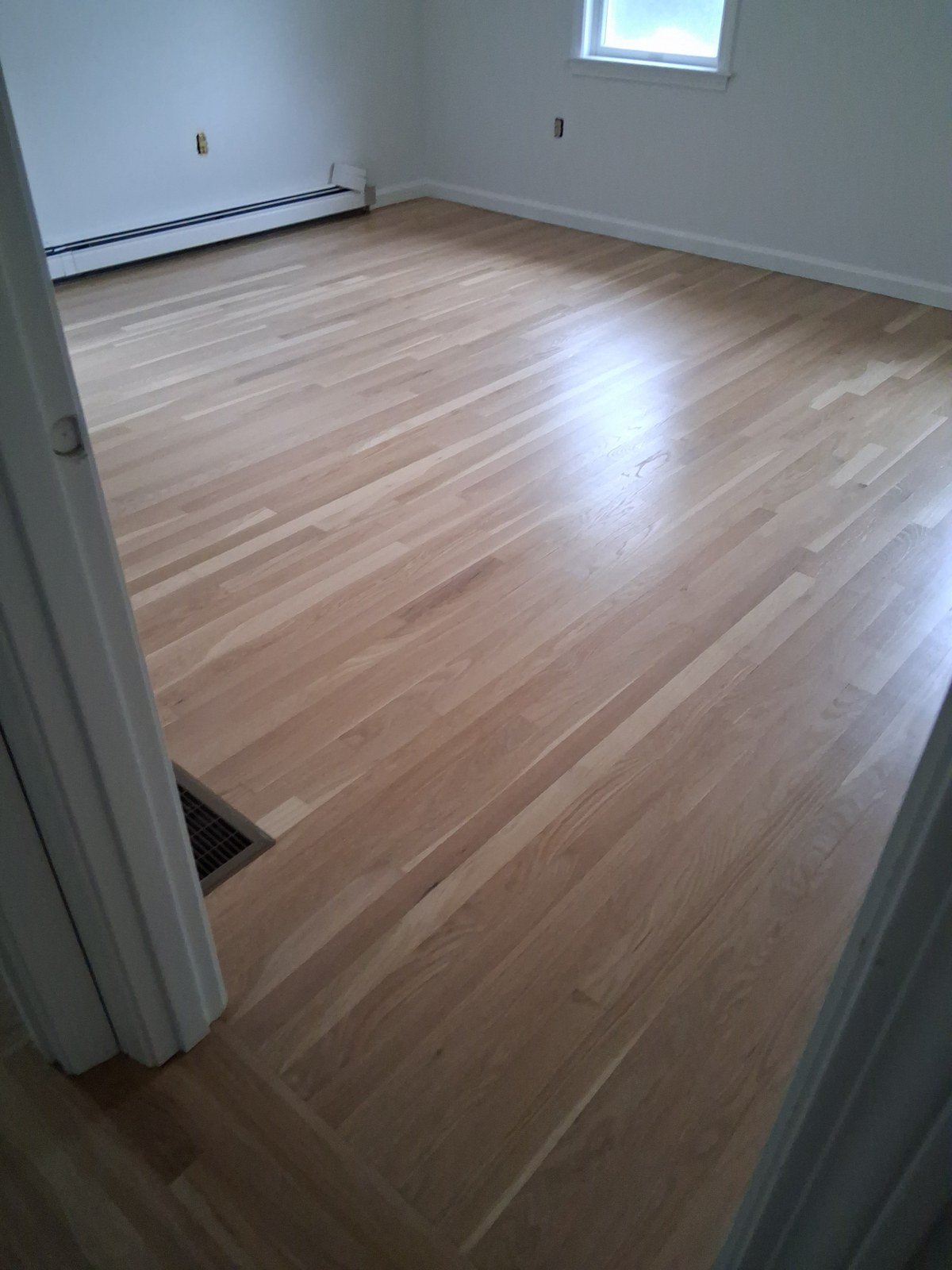 Finished flooring in a room — I&P Flooring project